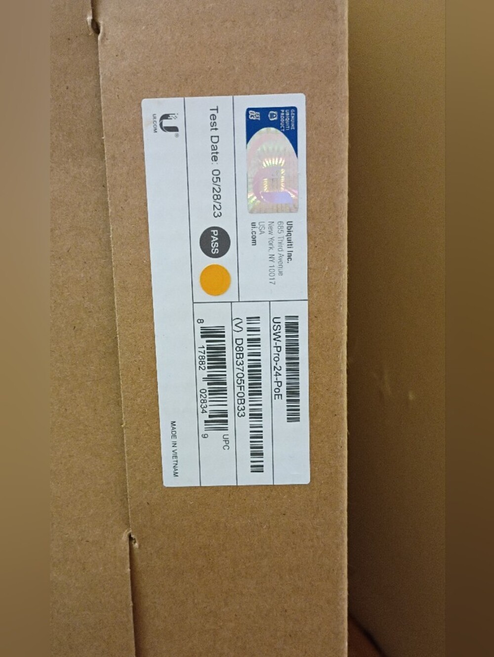 UniFi Network Pro 24 PoE Ubiquiti BRAND-NEW in ORIGINAL SEALED box ⭐GREAT DEAL⭐ - Picture 4 of 16